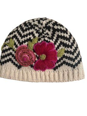 Women's wool hat beanie chevron flowers from Nepal